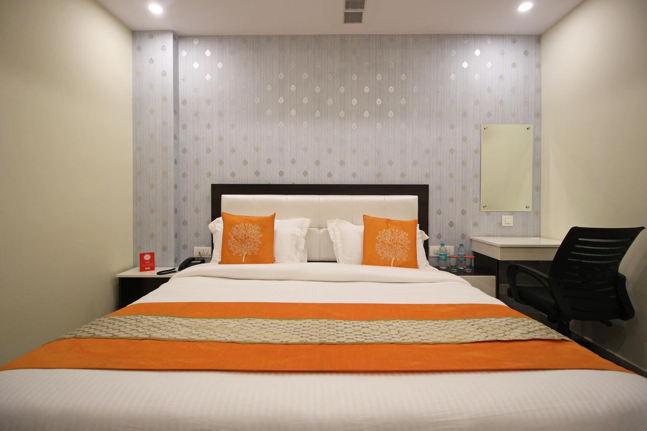 Oyo 8132 Hotel Kukreja Dehradun Eksteriør billede
