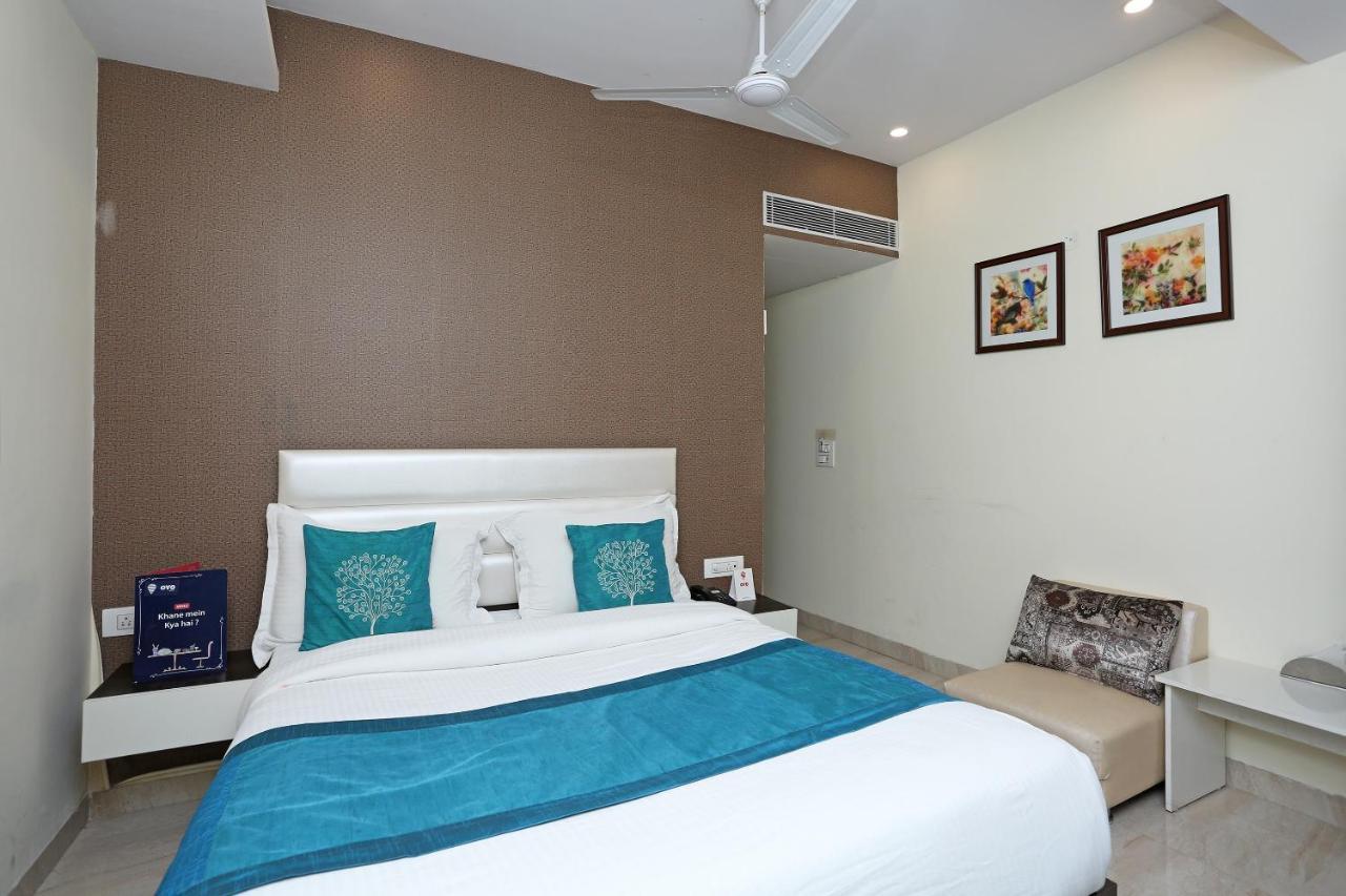 Oyo 8132 Hotel Kukreja Dehradun Eksteriør billede